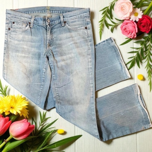 Chic and Timeless: 7 For All Mankind Jeans in Perfect Condition - Picture 1 of 6